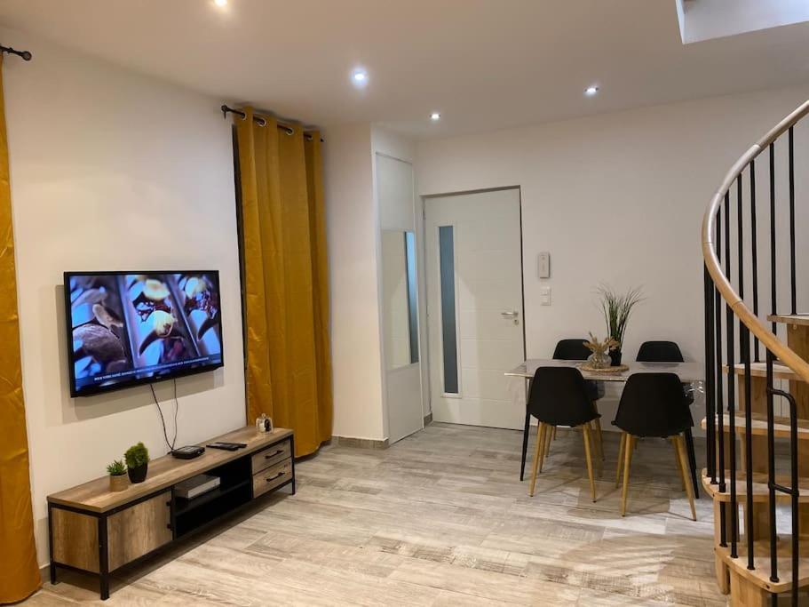 Апартаменти Le Duplex De Paris Шалон-сюр-Сон Екстер'єр фото